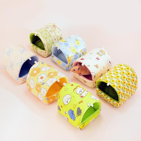 Thickened Quilted Warm Shelter Hamster Bed, Cartoon Print Cozy Hideout, Winter Cave Comfortable Hideaway for Hamsters Small Animal Cage Accessories