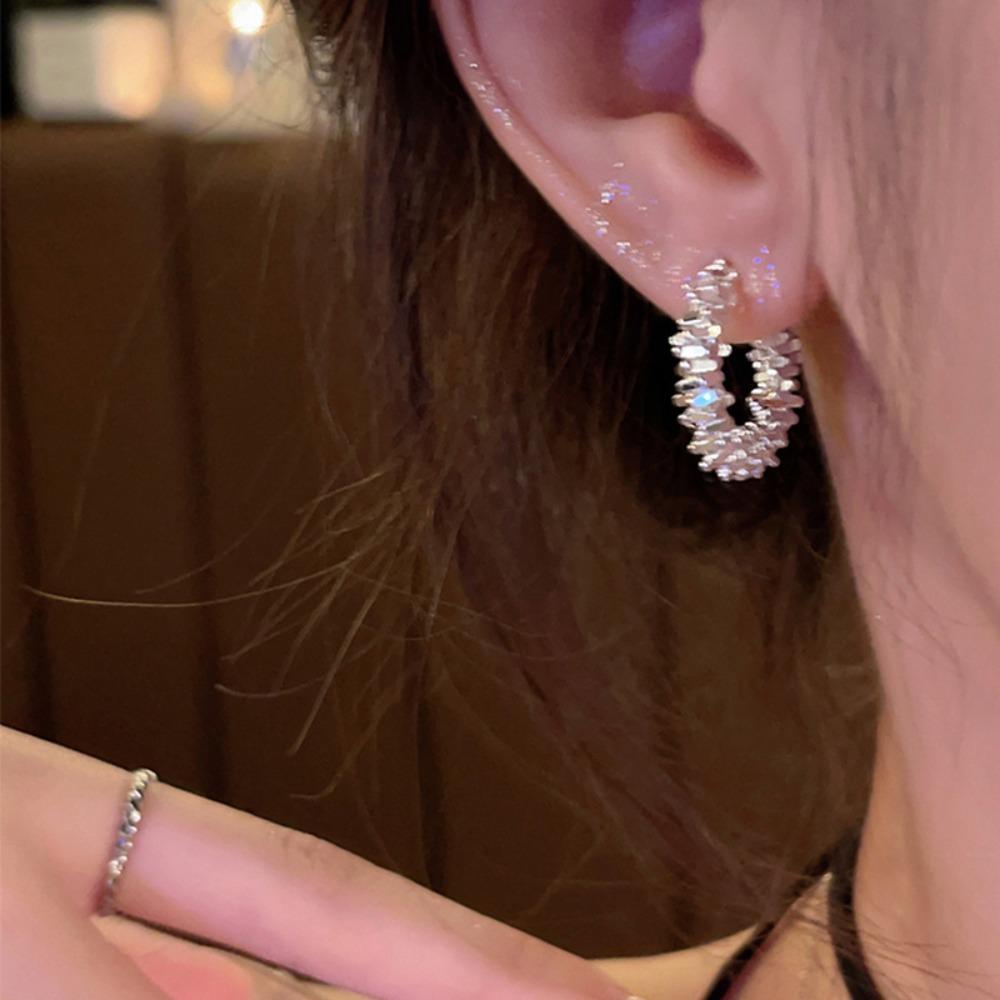 Temperament Simple Glistening Irregular Geometry Broken Silver C-shaped Stud Earrings for Women Korea Designer Jewelry Gifts
