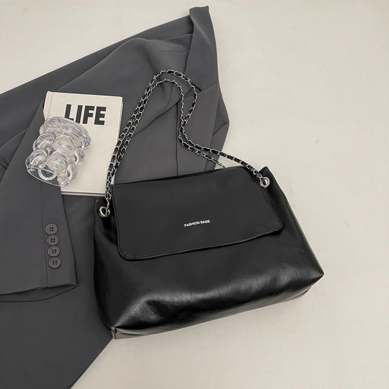 Chic Retro Large Capacity Tote Bag For Women 2024 Fashionable Casual Stylish Daily Shoulder Bag