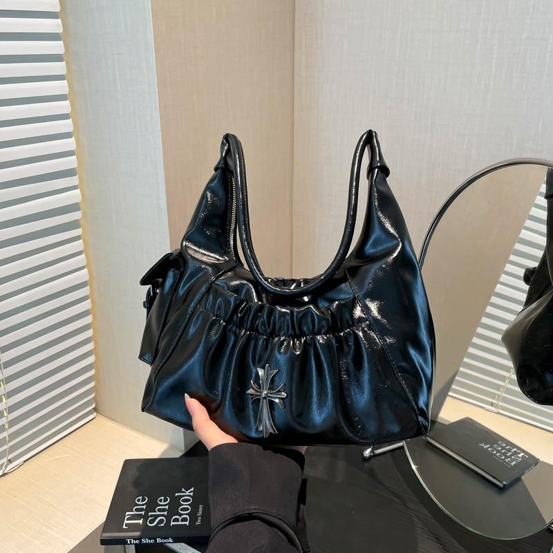 Niche retro Spice Girl armpit bag women's summer new high-value shoulder bag pleated dumpling bag