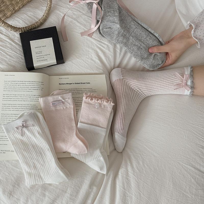 Female Summer Thin Ballet Style Bow Lace Medium Tube Pile Socks