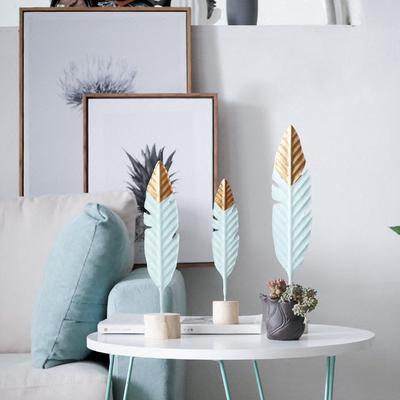 Décorations modernes en bois de plumes, Figurines miniatures de Table de bureau, accessoires de décoration pour la maison