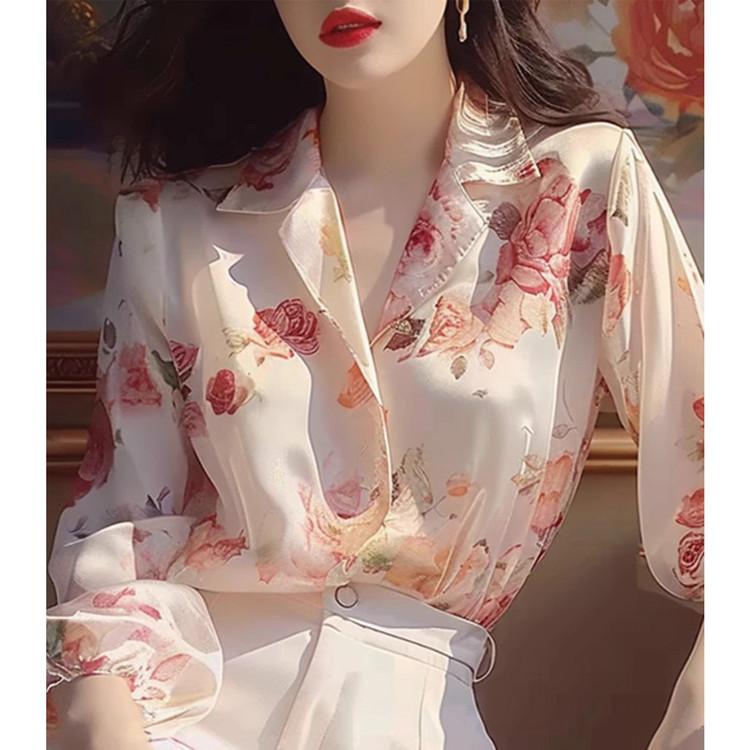 A niche floral retro Hong Kong style shirt for women, high-end and fashionable versatile top