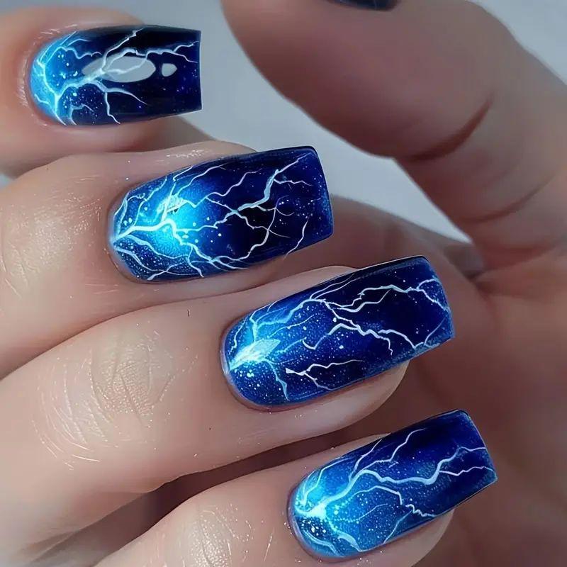 Starry Sky Dream Collection: 24 Medium-Short Square False Nails
