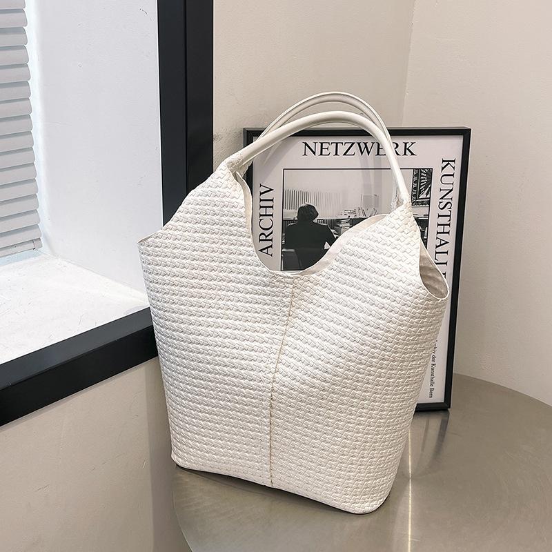 Retro Large-Capacity Bag Women'S Fashion Simple Shoulder Bag Soft Surface Casual Commuting Texture Tote Bag