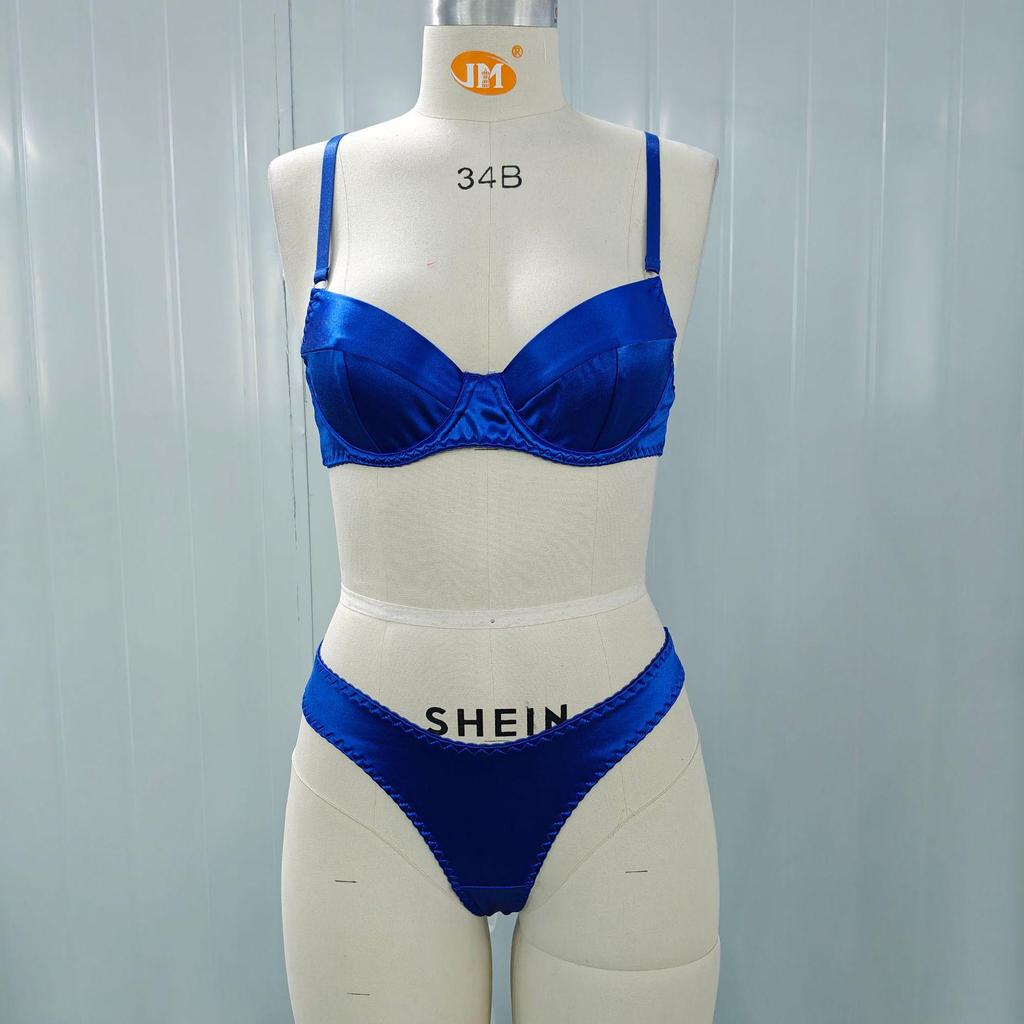 Luxuriöses Satin-BH- und Höschen-Set im französischen Stil mit Bügelstütze