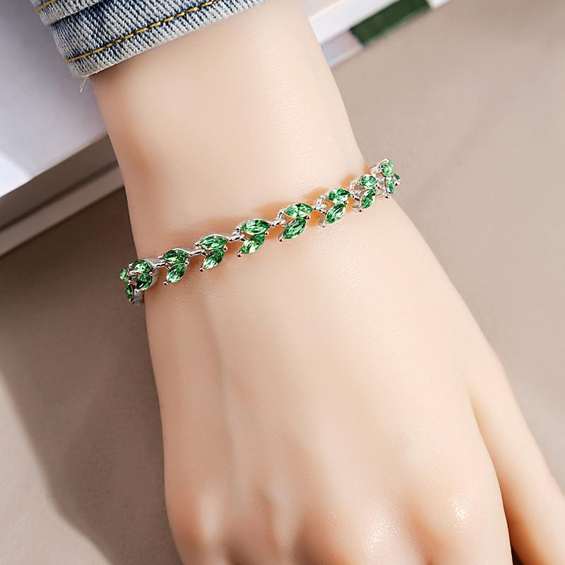 Love Flash Diamond Bracelet, Fashionable Color Willow Leaf Diamond Jewelry Design Light Luxury Accessories