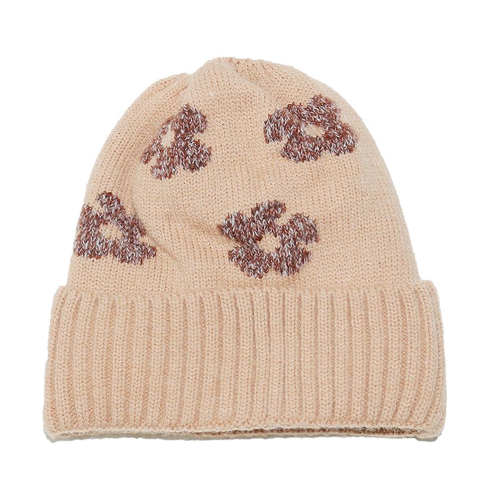 2025 winter new wool hats for men and women, cold-proof and warm cold hats, piled thickened pullover hats, flower knitted hats for women