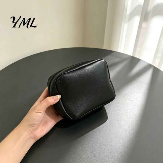 Portable Medication Case for Travel A8 Waterproof Pill Organizer with 7/14 Zippered Pouches, Small Pouch PU Leather Storage Travel, Loose Leaf Binder,
