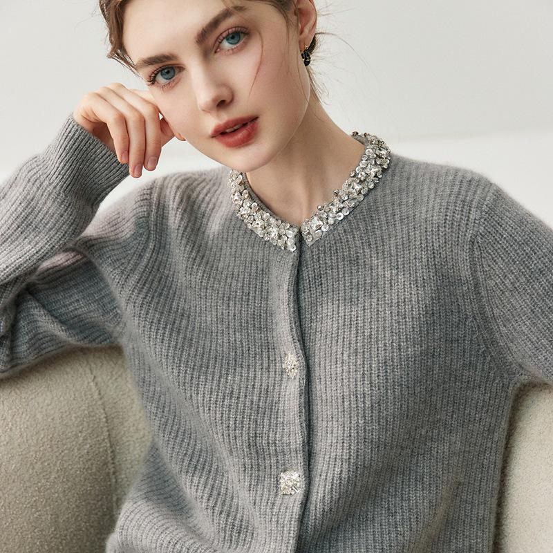 Women's Cashmere Cardigan Sweater Coat with Rhinestone-Embellished Round Neck, Light Luxury, Thickened Style, Long Sleeves.