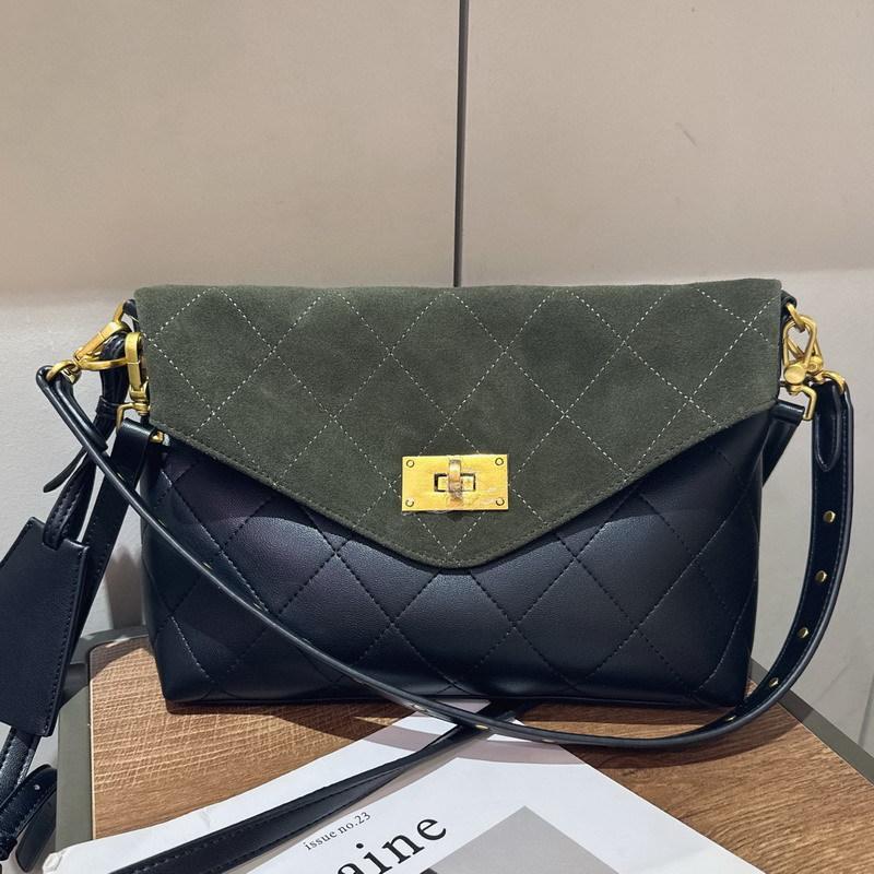 

Rhombus plaid bag, small square bag, tote bag, new cowhide leather women s bag, crossbody one-shoulder handbag. 27cm*8cm*21cm зелёный