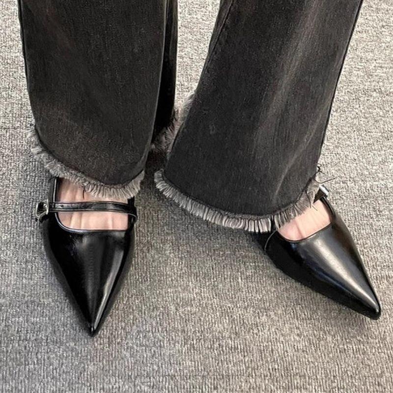 Flat bottom versatile bag head sandals women's shoes 2025 new Mary Jane with skirt pointed temperament niche single shoes