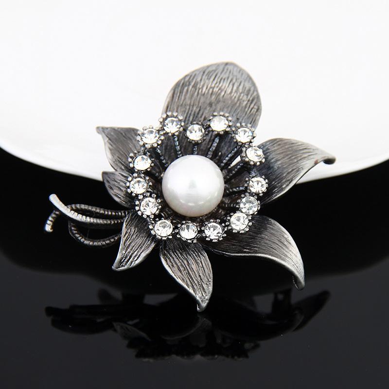 Hot Brooch Clothing Premium Light Luxury Clothing Accessories Pin Jewelry Pearl Brooch Camellia Brooch