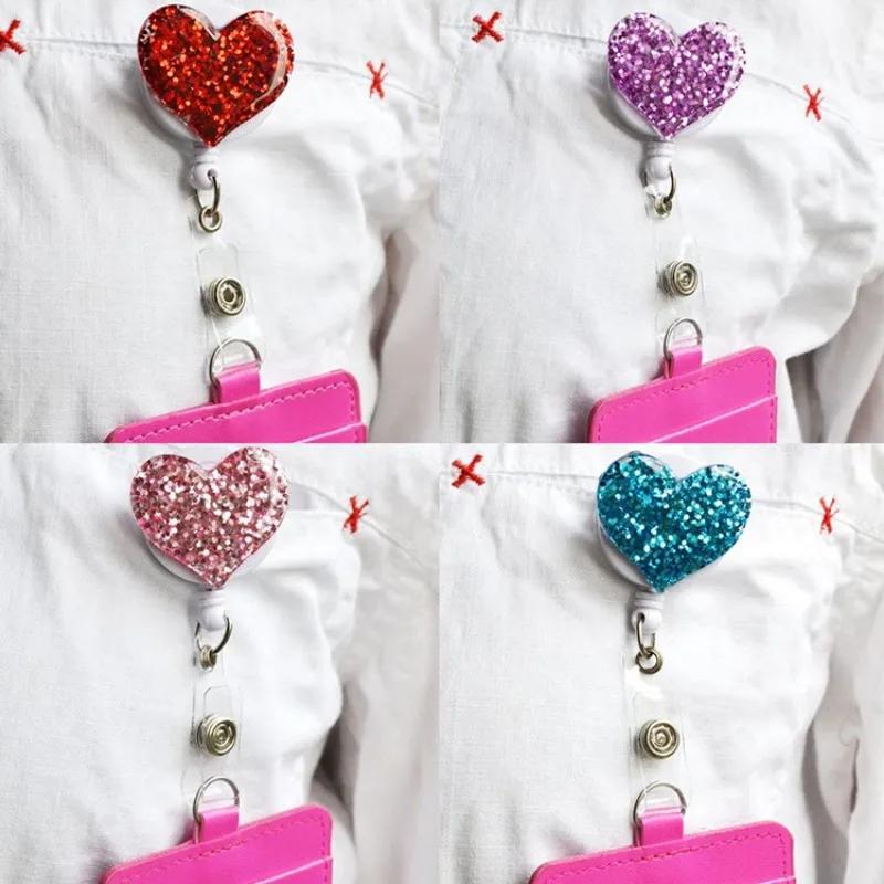 Herz Harz Pull Name ID Karte Abzeichen Reel Halter für Krankenschwester Student Silica Einziehbare Badge Halter Ausstellung Brust Büro Karte