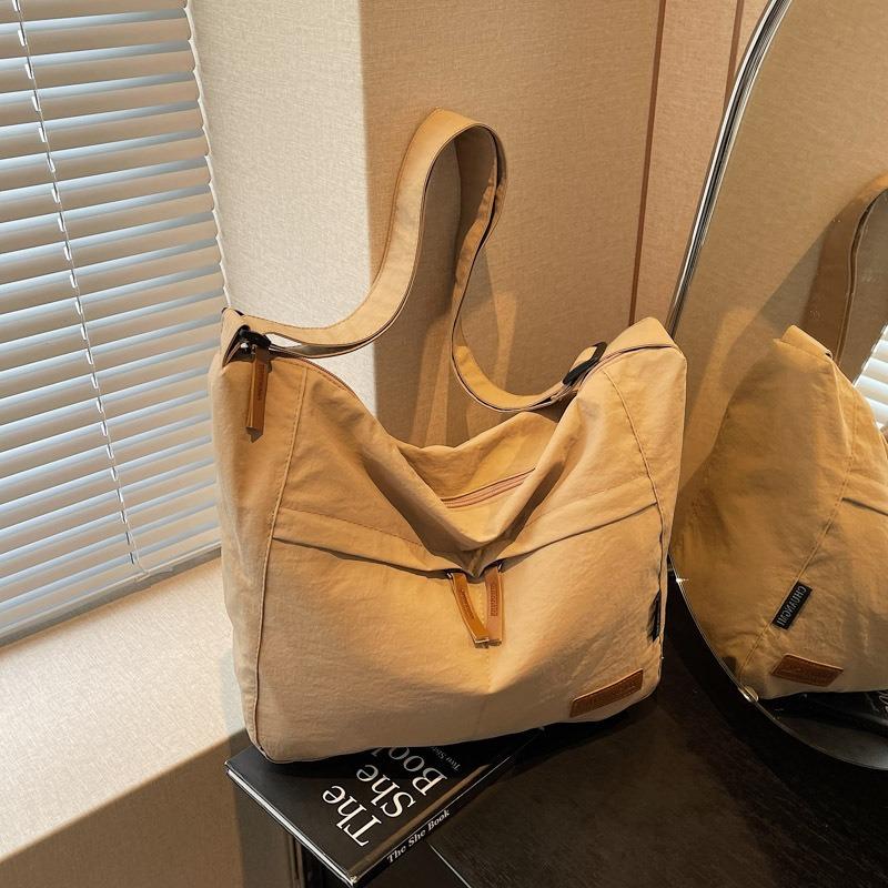 Large capacity tote bag women's summer new trend simple messenger bag bag fashion casual shoulder bag