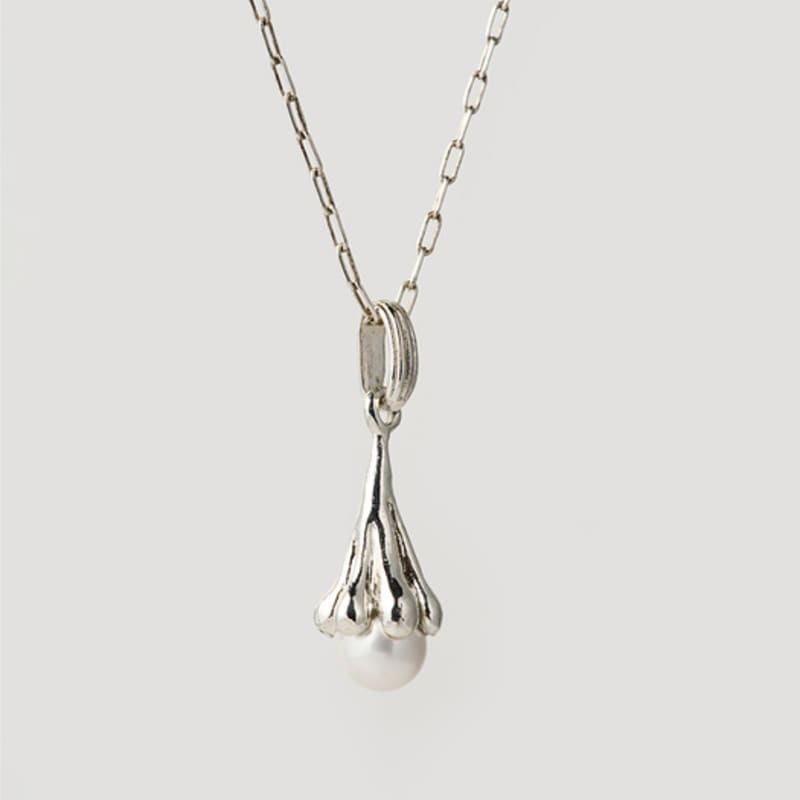 liersi Velvet-Pearl Long Necklace