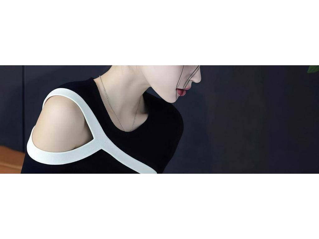 2025 Women's Korean Black Contrast Off-Shoulder Knit Top - Stylish and Unique Early Autumn Design