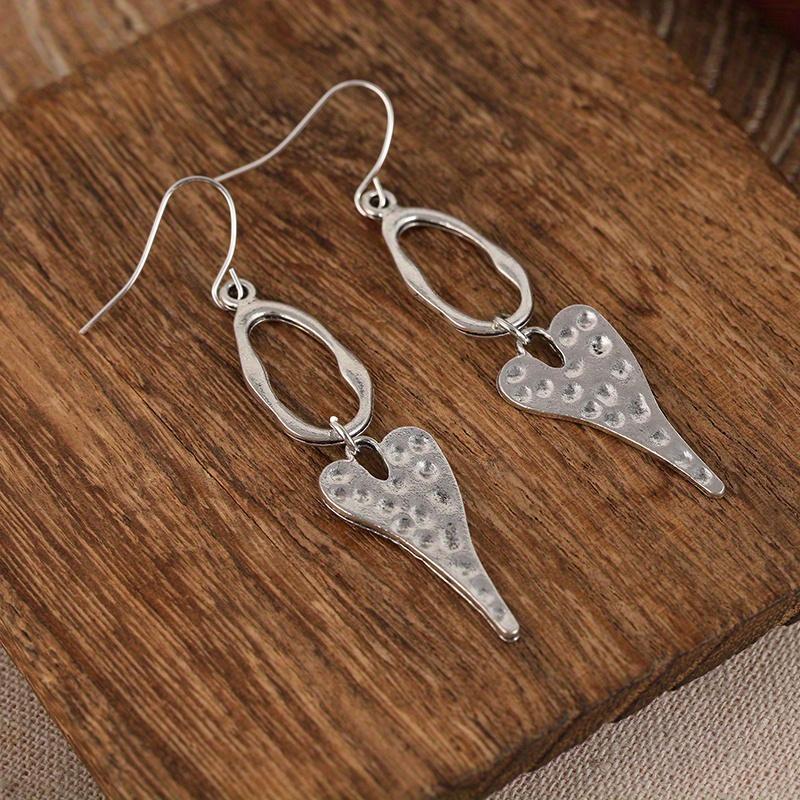 Creative Retro Heart-shaped Hollow Pendant Earrings, Suitable for Women's Daily Party Wear, Chic Earring Accessories