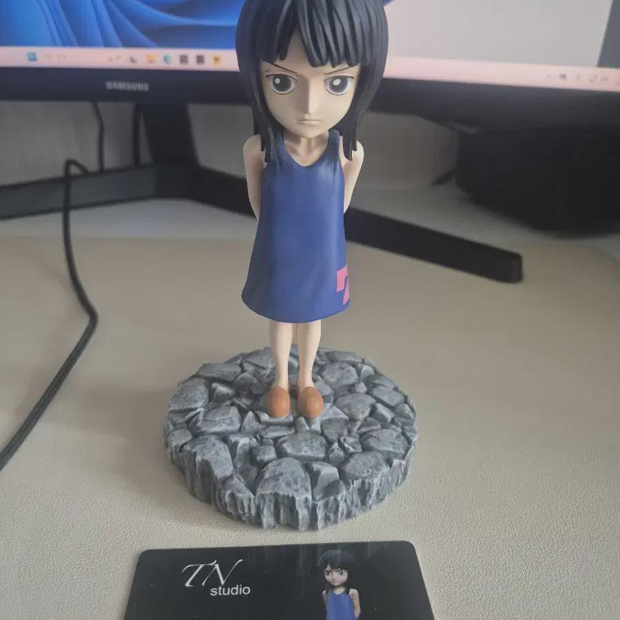 

I Sell Nico Robin Resin Figures