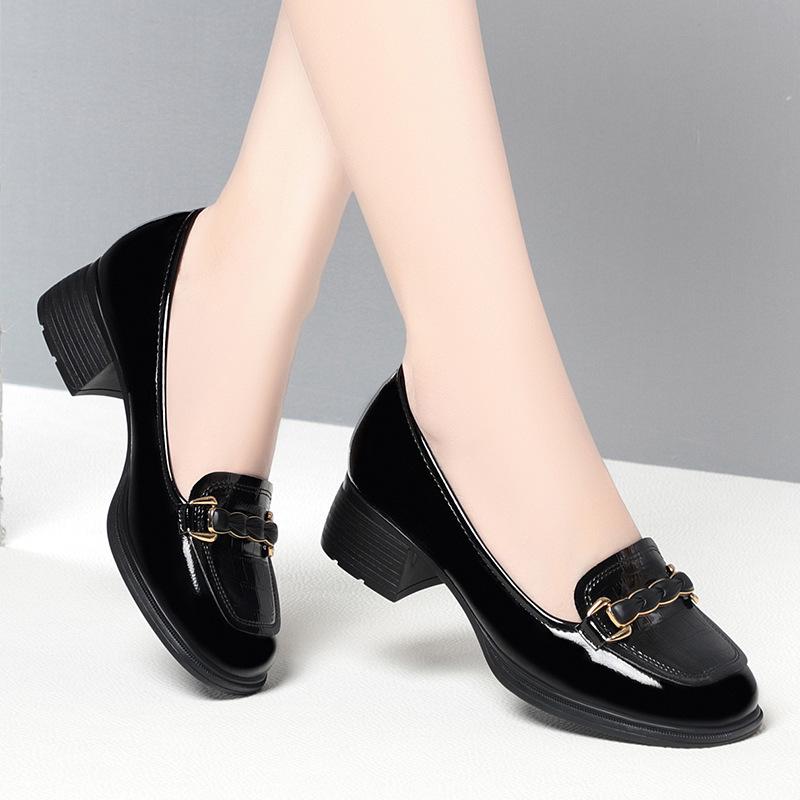 

Женские слипоны на массивном каблуке - Квадратный носок, Низкий вырез, Дышащие, Супермягкая подошва, Удобные 38