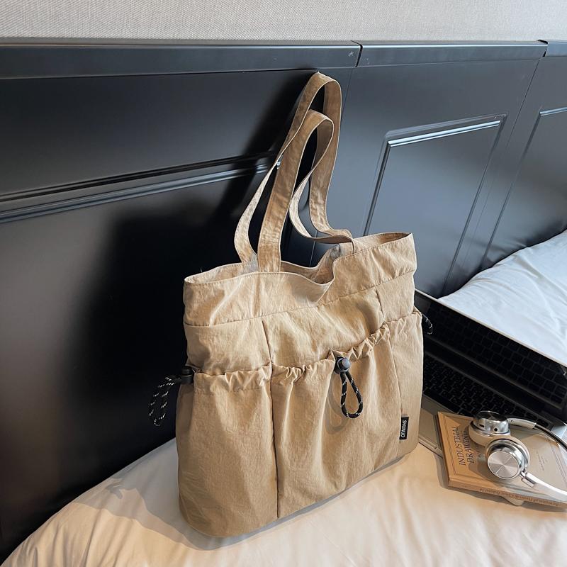 Commuting Large Capacity Nylon Bag Women's Multi-Pocket Shoulder Tote Bag Student Class Bag