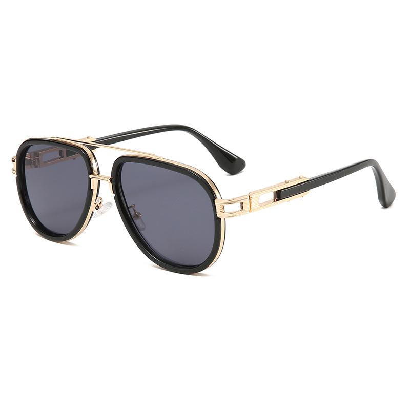Double Bridge Metal Sunglasses with UV400 Protection Fashionable PC Lens for Unisex Outdoor Activities