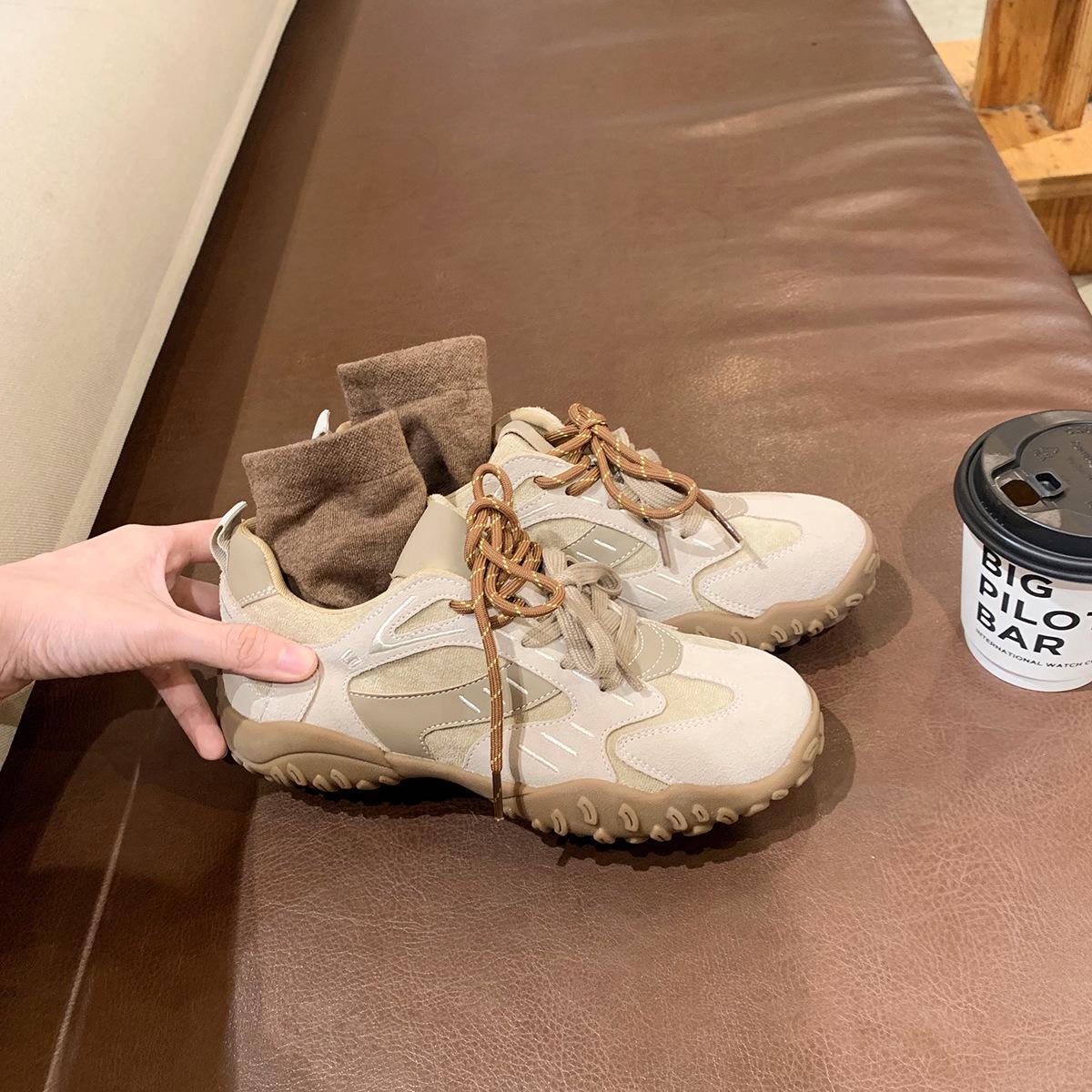 

Виноградные кроссовки в стиле ретро для увеличения роста: Женские универсальные немецкие тренировочные туфли Осень/Зима 2025 35