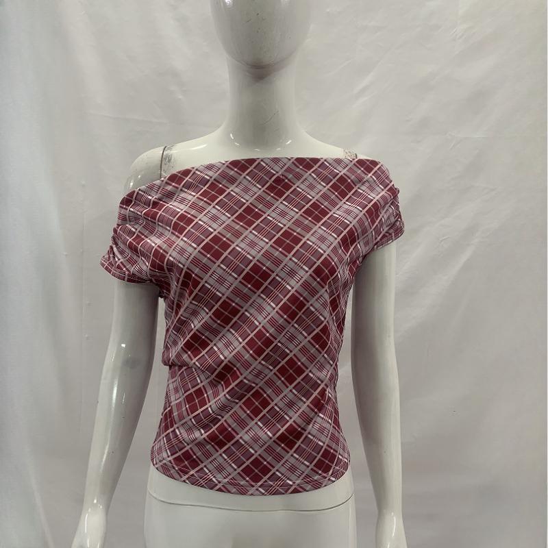 Red and white checkered slanted shoulder short retro spicy girl style one line off shoulder slim fit T-shirt