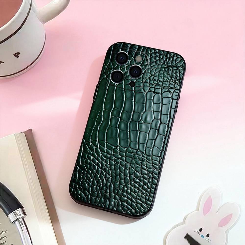 

Чехол для телефона с принтом под кожу крокодила C-Crocodile Pattern Print для iPhone 17,16,15,14,13,12,11 Plus,Pro Max, Мягкий силиконовый черный чехол iPhone14Plus