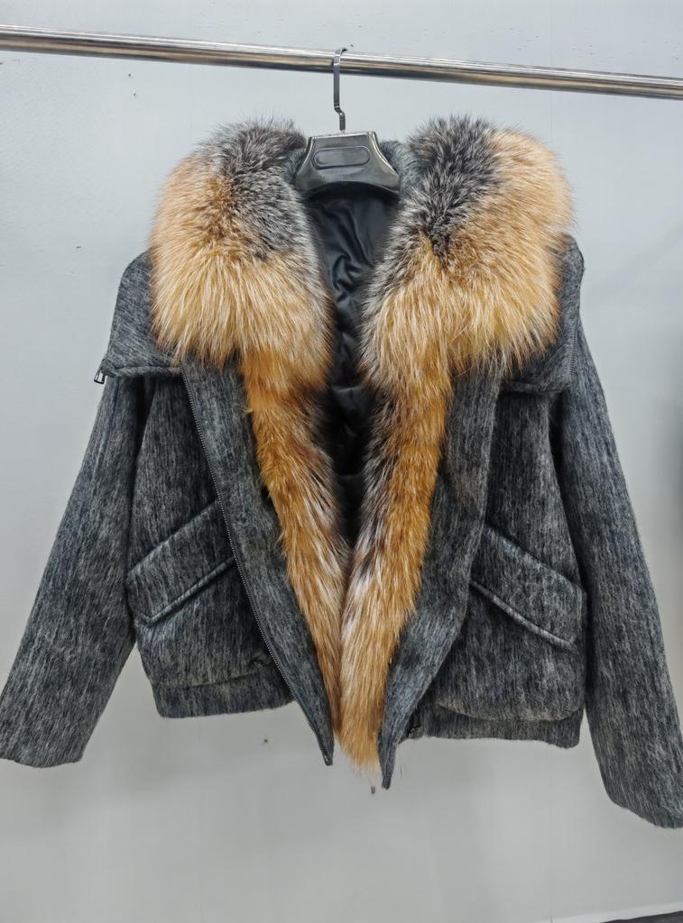 European and American winter new hooded natural fox fur collar high-end fur short thickened warm down jacket women