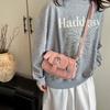 Axelväska mediumväska dam crossbody liten fyrkantig väska retro ny enkel axel textur casual nisch