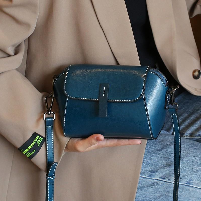 Oil Wax Cowhide Shell Shoulder Crossbody Bag for Women - Hot-selling, High-end, Small Handbag