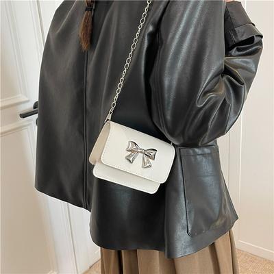 Korean Version of Fashionable, Exquisite and Beautiful 2025 New Simple Solid Color Commuter Bow Foreign Style Chain Shoulder Messenger Bag