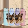 1 Stück Realistische Schäferhund-Büste 750 ml Farbe Kunststoff-Wasserflasche Auslaufsicherer Klappdeckel mit Strohhalm Für Sport, Büro, Heimgebrauch