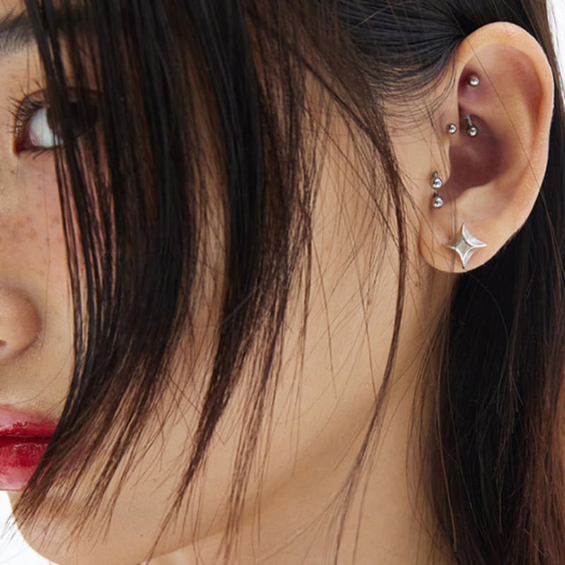 NIMBUS SHINE STAR SINGLE EARRINGS (M)