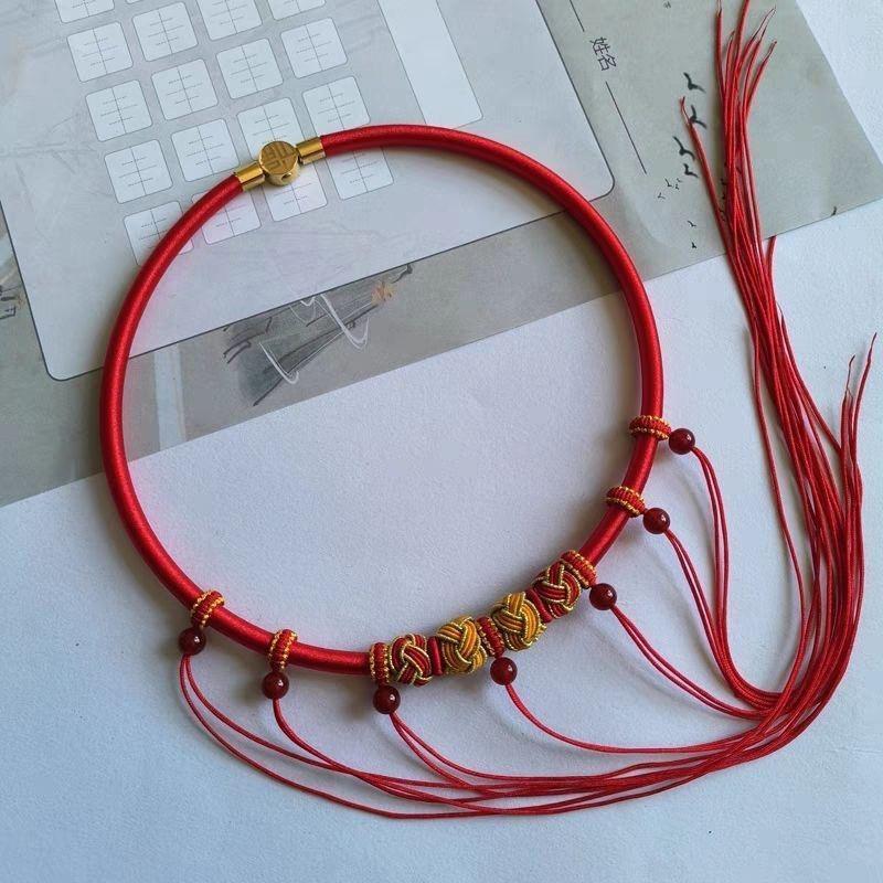 Artistic Knitted Phone Lanyard - Versatile Neck, Wrist & Chain Design