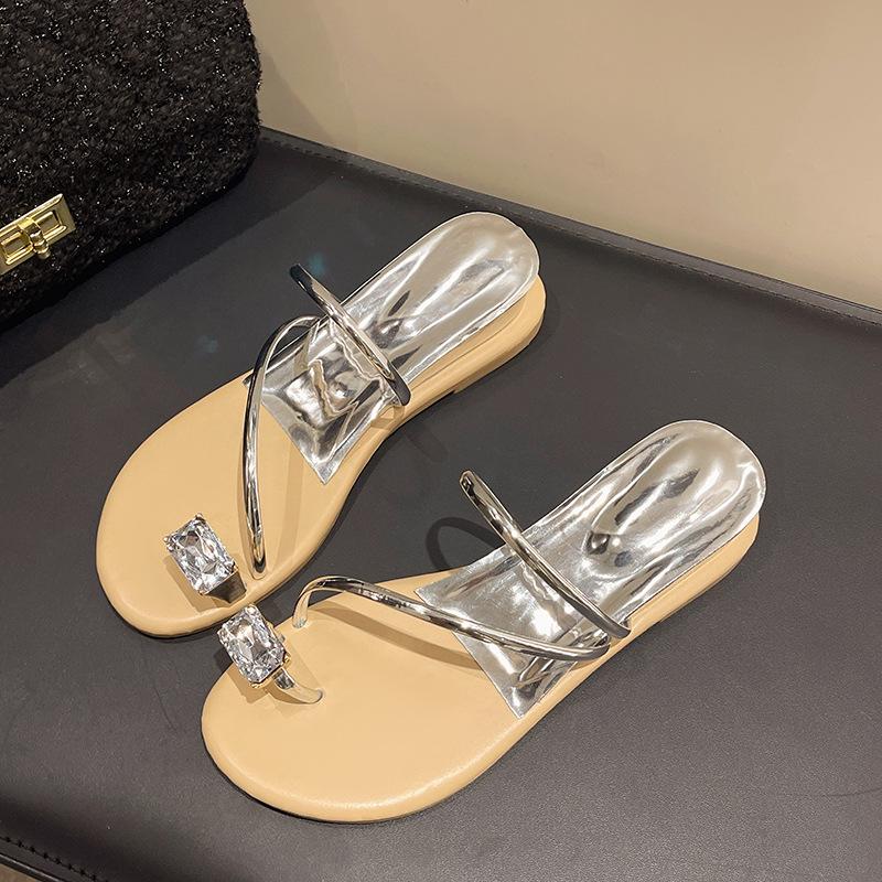 

Крутые тапочки на плоской подошве с высоким каблуком и стразами, закрывающие носок, женская летняя одежда 2025 года, новые французские нишевые сандалии в стиле фей 39 серебряный