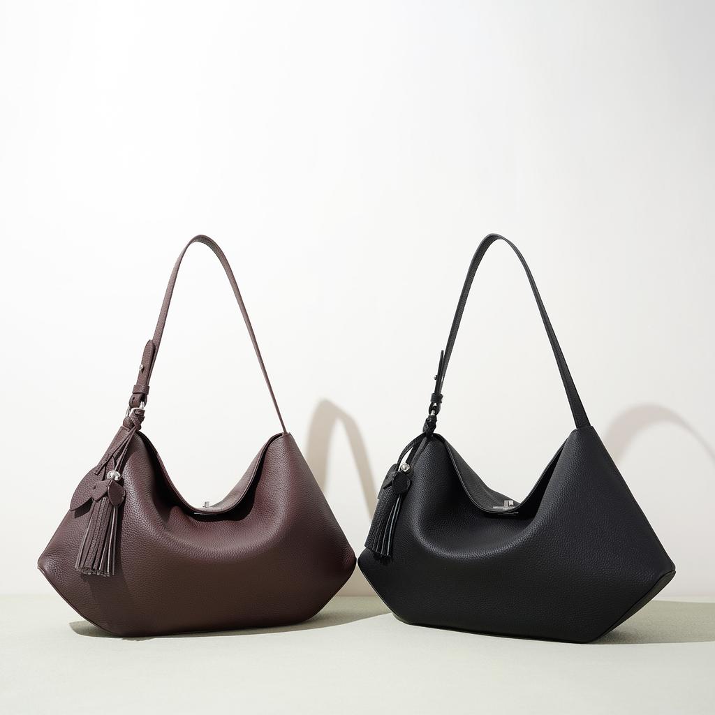 2026 New Genuine Cowhide Tote Bag Large Capacity Shoulder Bag for Women Stylish Axillary Bag
