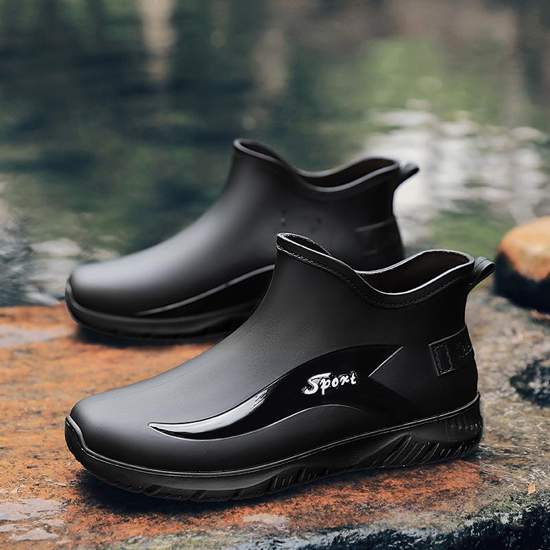 Fashion Men Short Tube Rain Boots Fashionable Waterproof Rain Boots Fashionable Anti Slip Kitchen Work Shoes Warm Low Top Water Shoes