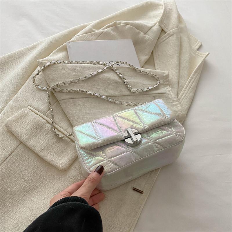 

Stylish White Chain Shoulder Bag For Women Casual Crossbody Purse Small Square Design