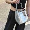 Yogodlns damska jednokolorowa mała górna rączka torebka typu Bucket Vintage PU Leather All-match Chic Tote Bag