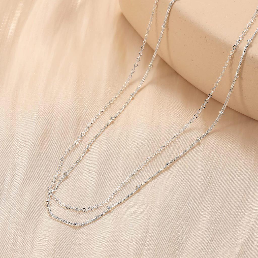 18K Gold European & American Modern Titanium Clavicle Necklace with Circle Pendant