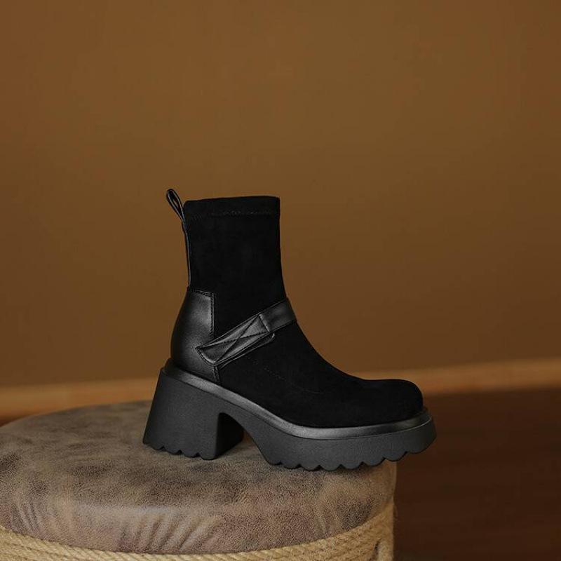 Autumn and winter women's non-slip Martin boots sleeve medium heel large size women's boots round head non-slip square heel new medium boots women