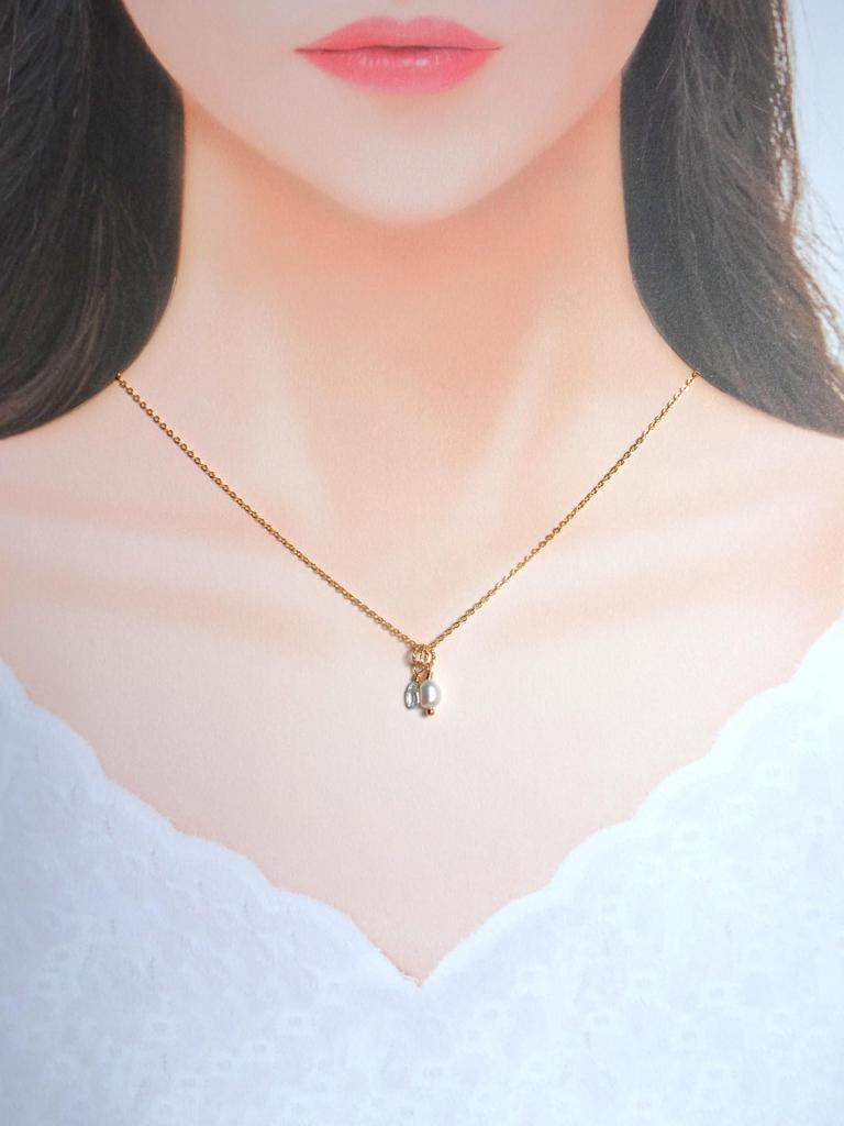 [Bebe Lapin] Natural Stone and Freshwater Pearl Necklace with 14k Gold Filled Chain (Comes in a Gift Box with Paper Bag) (Blue Topaz)
