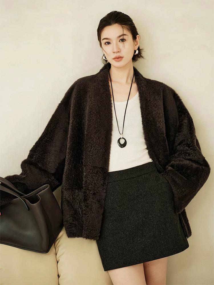 Wen Jiu Wool A-line Mini Skirt: Women's Slimming Short Plush, Winter Minimalist Style