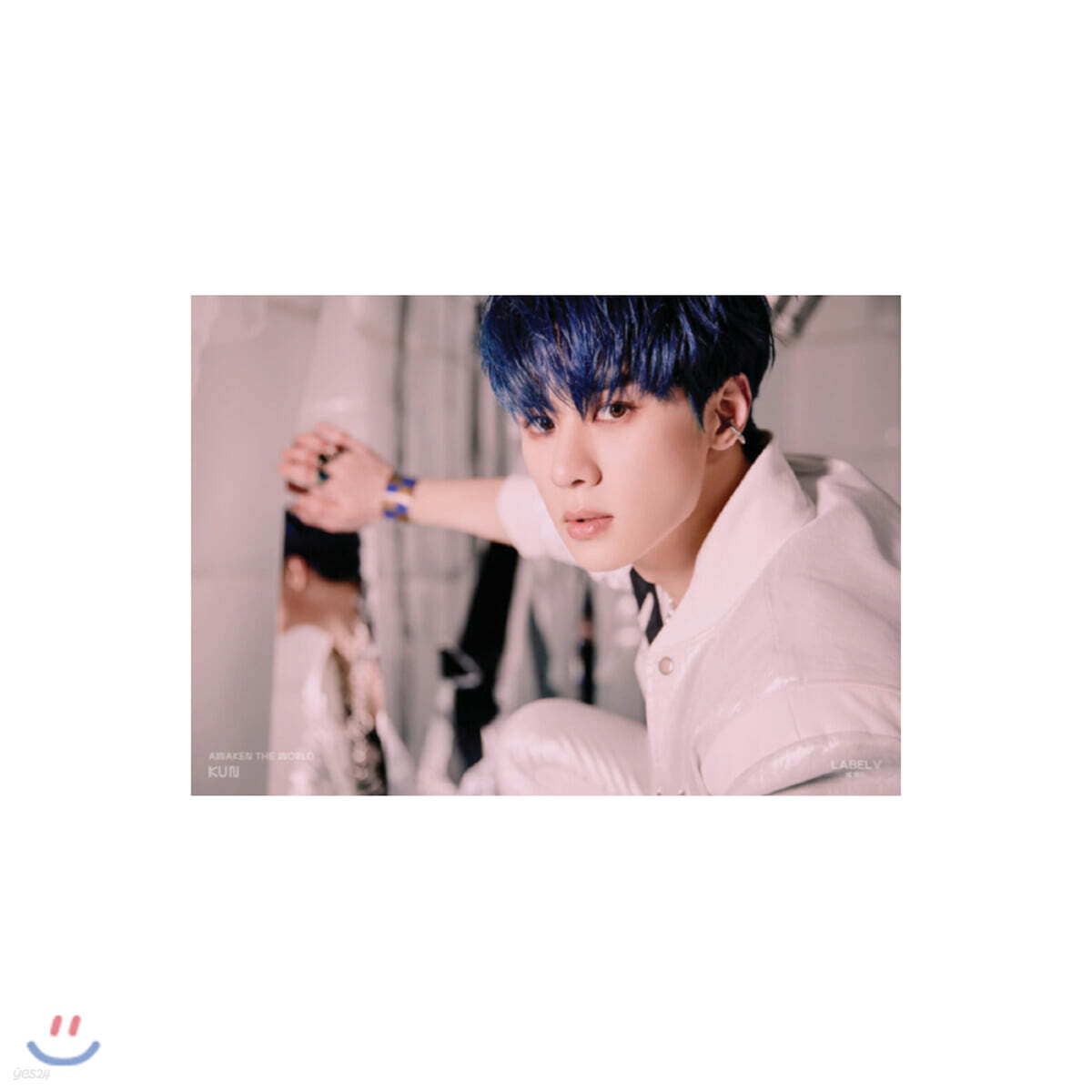 

WayV - Awaken the world HD PHOTO [KUN]