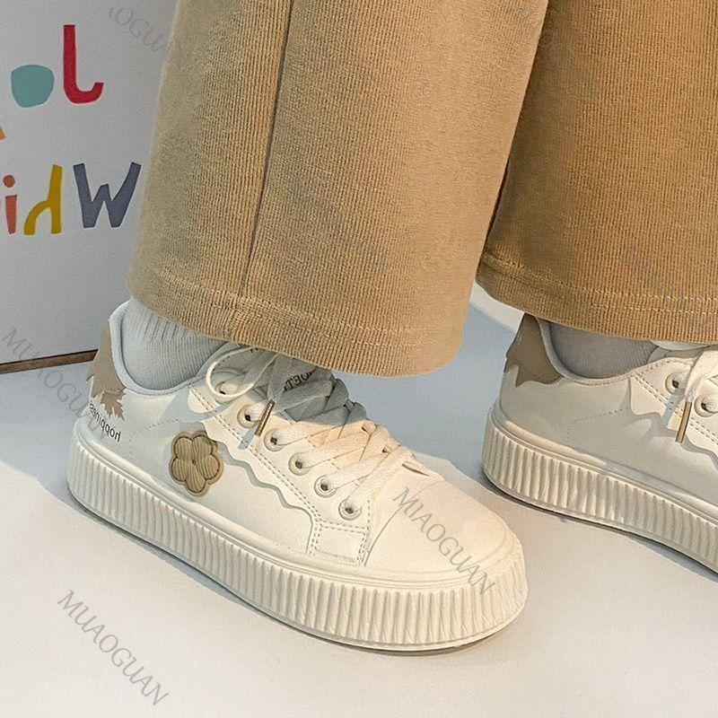 Fashion Thick Soled Casual Board Shoes for Women Spring Autumn Students Flat Bottomed Sneakers Flower Beige Flat Bottomed Sports Shoes