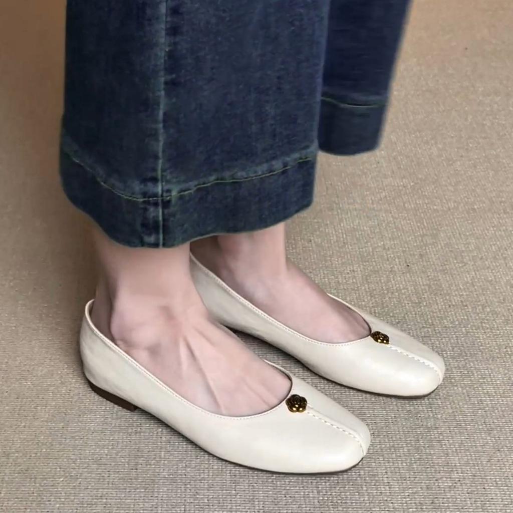 Sheepskin version Xiaoxiangfeng camellia flat-soled single shoes women's French leather retro temperament evening shoes soft-soled grandma shoes