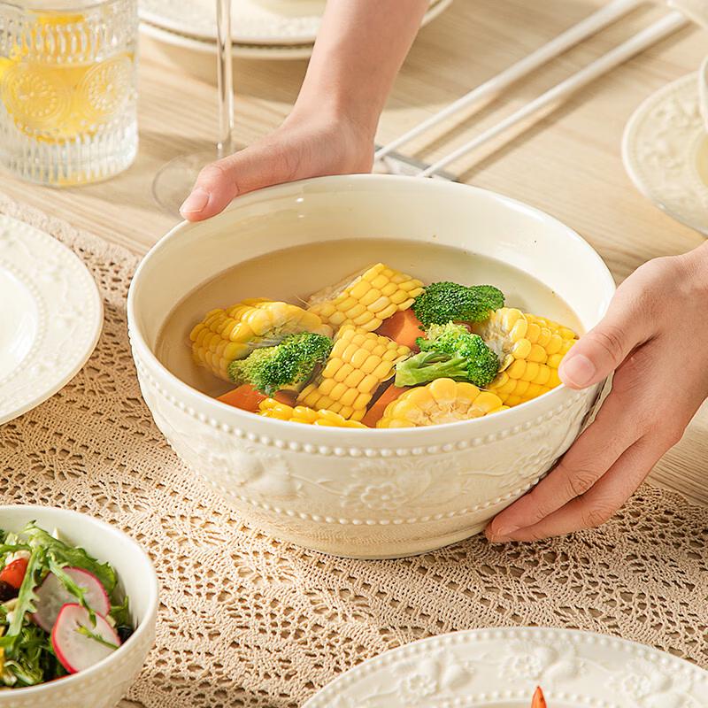 Kangbach Embossed Ceramic Dinnerware Set