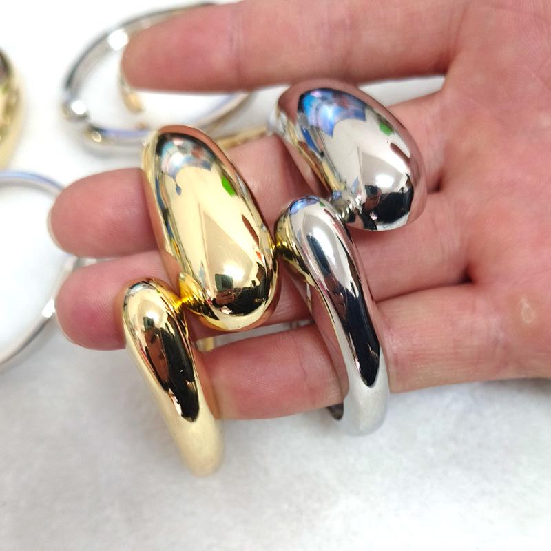 Women's Smooth Adjustable Alloy Open Bracelet - Colorfast Electroplated Design